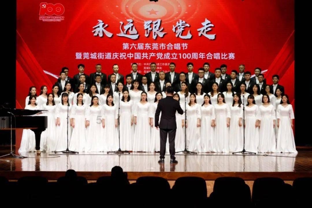 救援淘气的小狗