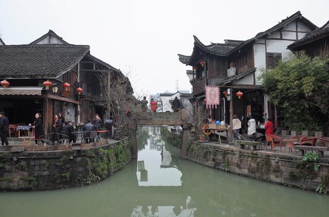 问答交流平台我在超市,看到生粉、淀粉和面粉。请问三种的异同,用处如何?,解决问题的地方